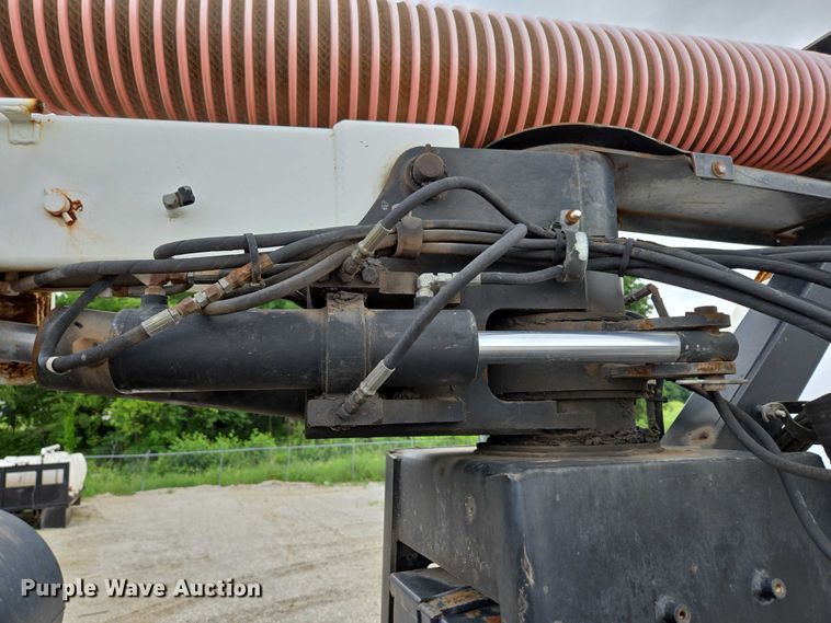 image for item ED2045 2002 Sterling L-Line sewer jetter truck