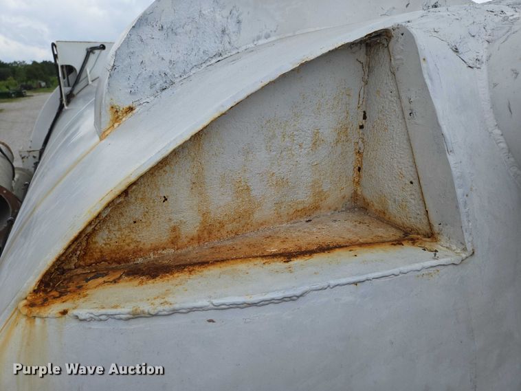 image for item ED2045 2002 Sterling L-Line sewer jetter truck