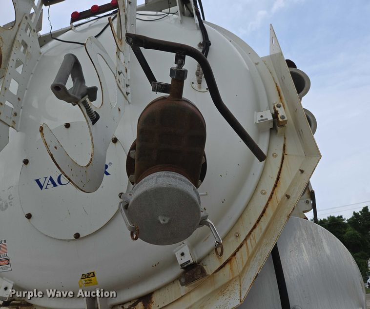 image for item ED2045 2002 Sterling L-Line sewer jetter truck