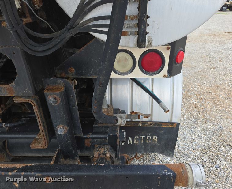 image for item ED2045 2002 Sterling L-Line sewer jetter truck