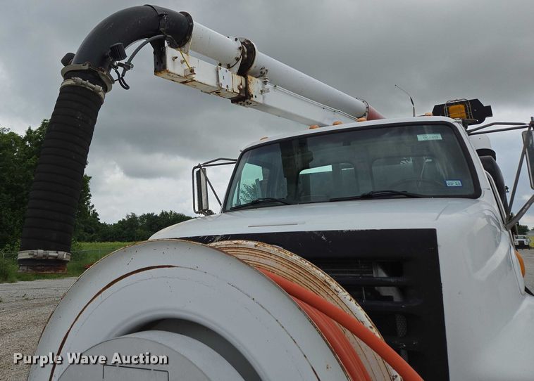 image for item ED2045 2002 Sterling L-Line sewer jetter truck