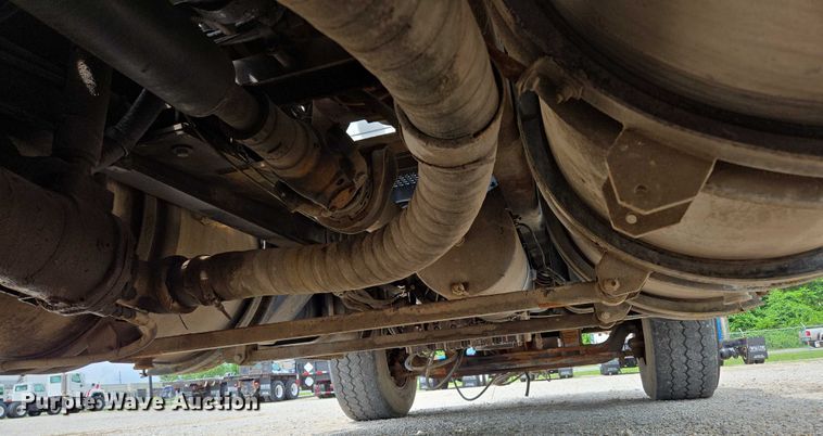 image for item ED2045 2002 Sterling L-Line sewer jetter truck