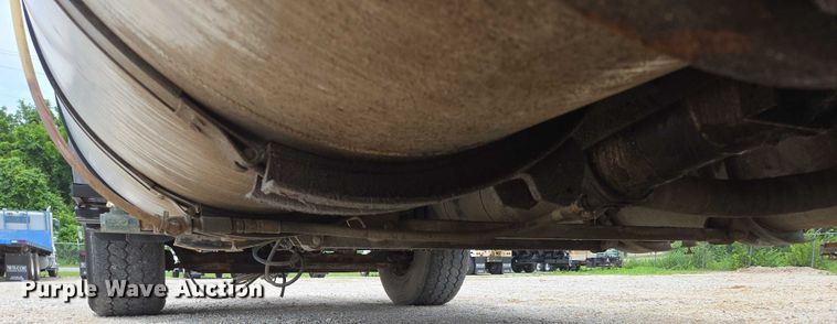 image for item ED2045 2002 Sterling L-Line sewer jetter truck