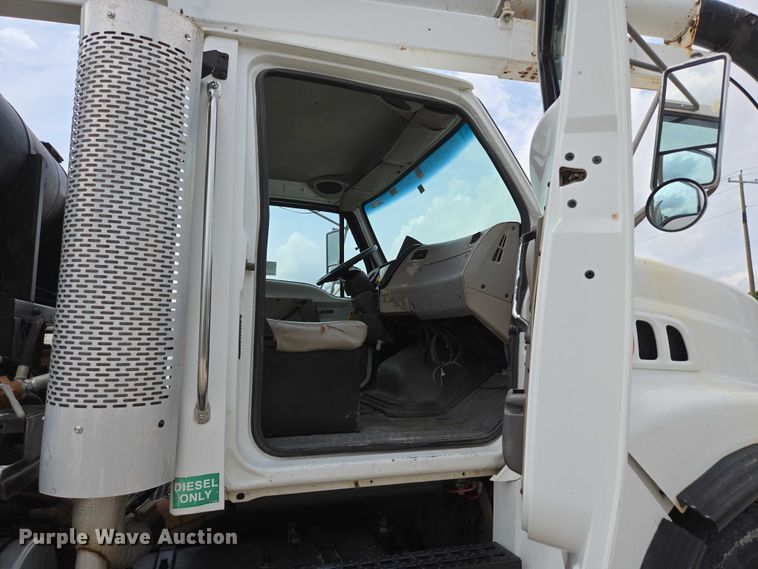 image for item ED2045 2002 Sterling L-Line sewer jetter truck