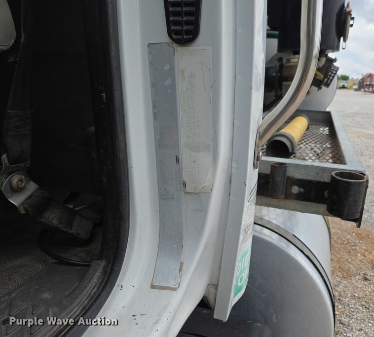 image for item ED2045 2002 Sterling L-Line sewer jetter truck