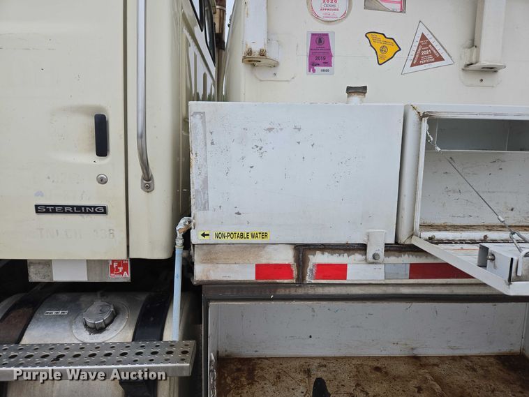 image for item ED2046 2007 Sterling L-Line tank truck