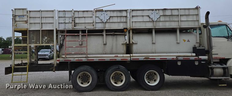 image for item ED2046 2007 Sterling L-Line tank truck