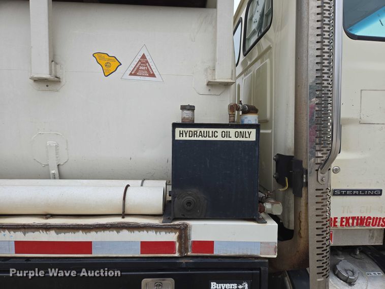 image for item ED2046 2007 Sterling L-Line tank truck