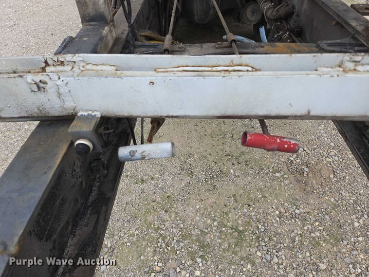 image for item ED2046 2007 Sterling L-Line tank truck