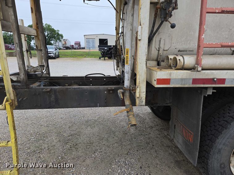 image for item ED2046 2007 Sterling L-Line tank truck