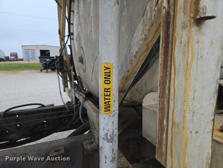 image for item ED2046 2007 Sterling L-Line tank truck