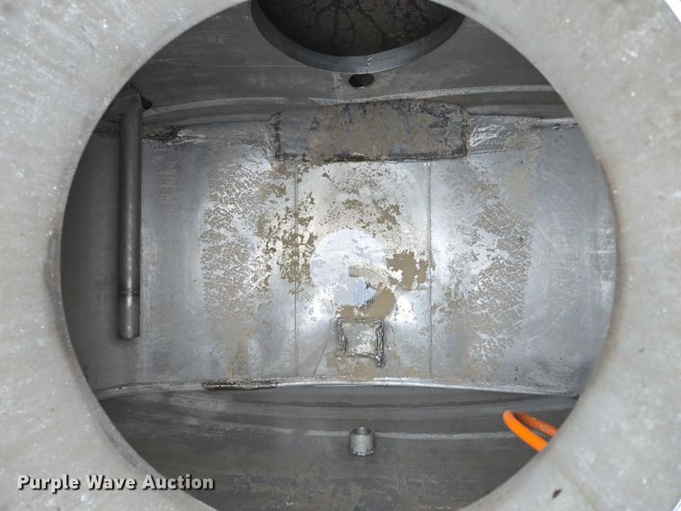 image for item ED2046 2007 Sterling L-Line tank truck