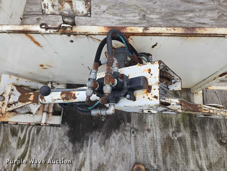 image for item ED2046 2007 Sterling L-Line tank truck