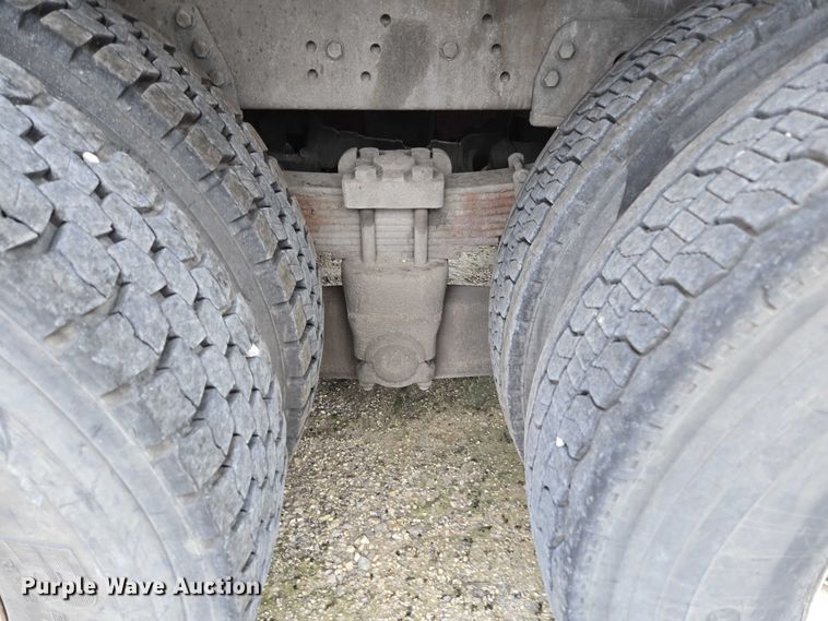 image for item ED2046 2007 Sterling L-Line tank truck