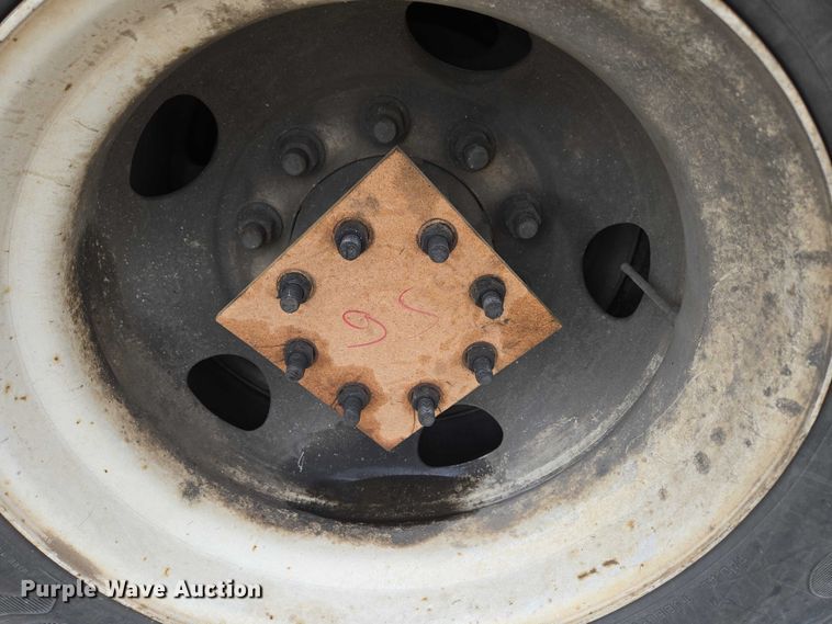 image for item ED2046 2007 Sterling L-Line tank truck