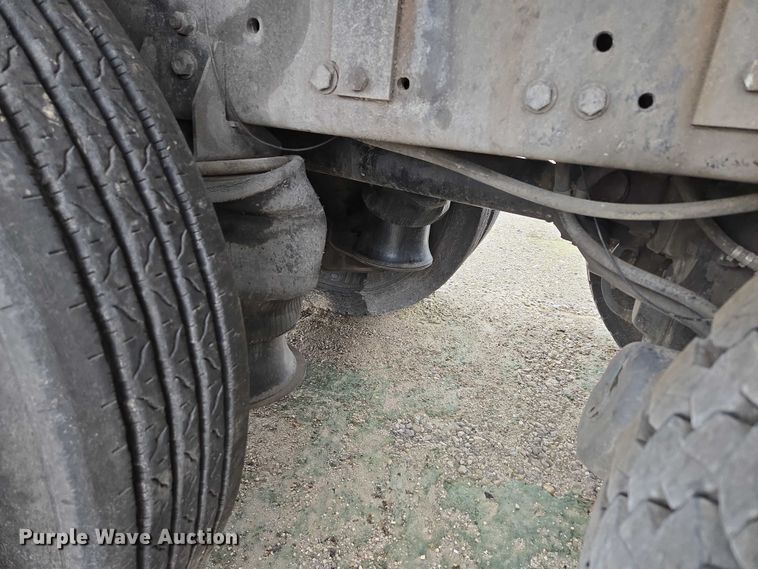 image for item ED2046 2007 Sterling L-Line tank truck