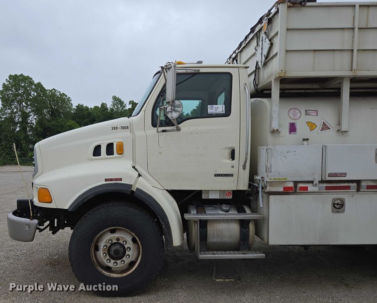 image for item ED2046 2007 Sterling L-Line tank truck
