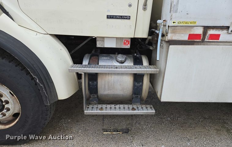 image for item ED2046 2007 Sterling L-Line tank truck