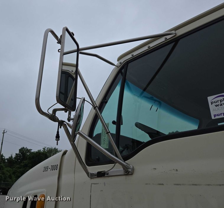 image for item ED2046 2007 Sterling L-Line tank truck