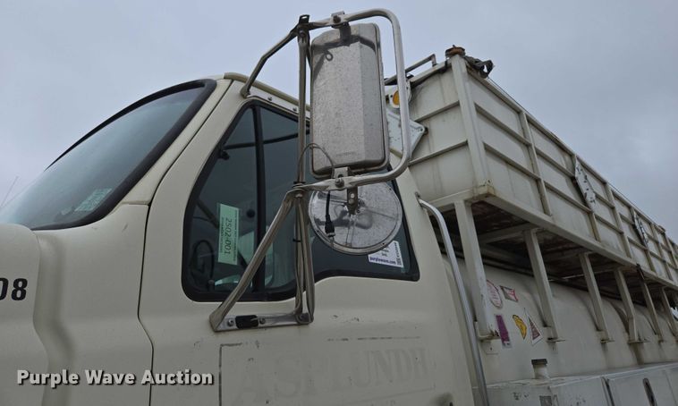 image for item ED2046 2007 Sterling L-Line tank truck