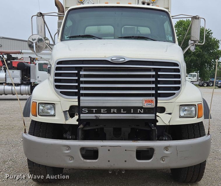 image for item ED2046 2007 Sterling L-Line tank truck