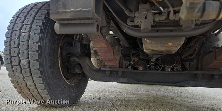 image for item ED2046 2007 Sterling L-Line tank truck