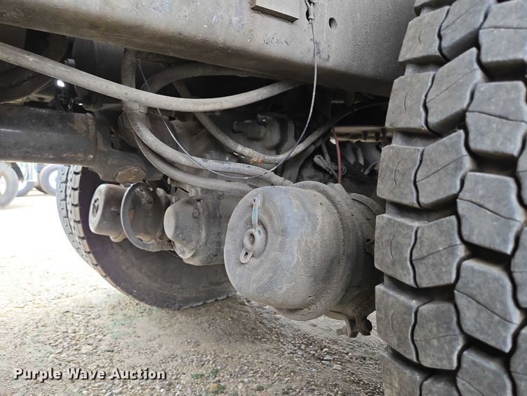 image for item ED2046 2007 Sterling L-Line tank truck