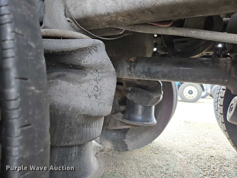 image for item ED2046 2007 Sterling L-Line tank truck