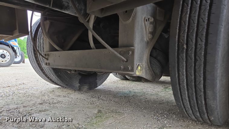 image for item ED2046 2007 Sterling L-Line tank truck