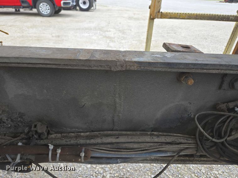 image for item ED2046 2007 Sterling L-Line tank truck