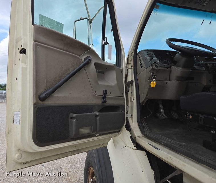 image for item ED2046 2007 Sterling L-Line tank truck