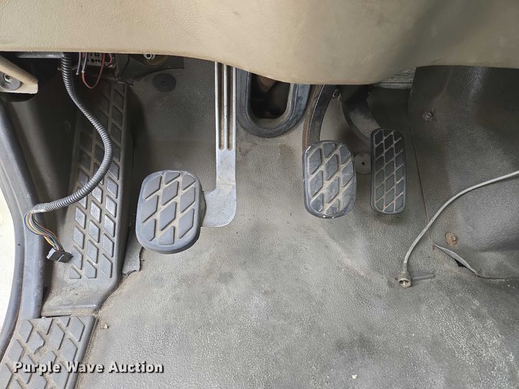 image for item ED2046 2007 Sterling L-Line tank truck