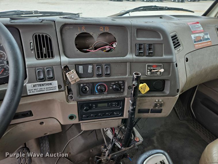 image for item ED2046 2007 Sterling L-Line tank truck