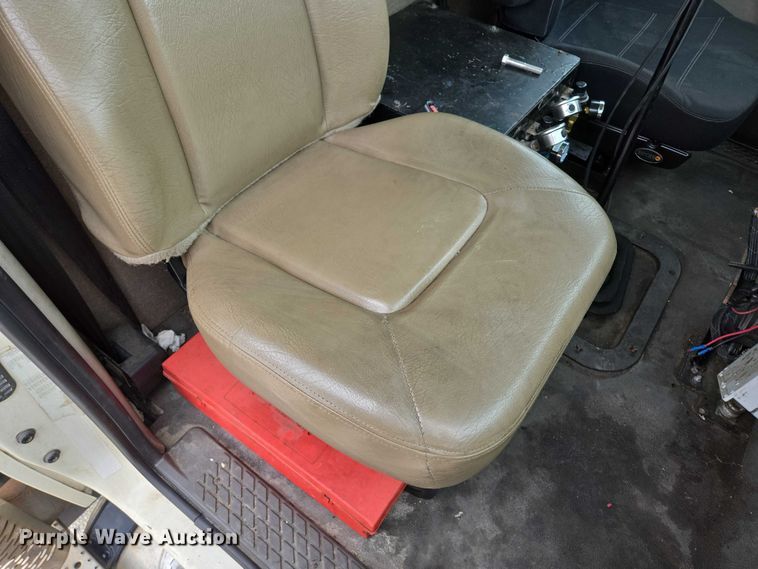 image for item ED2046 2007 Sterling L-Line tank truck