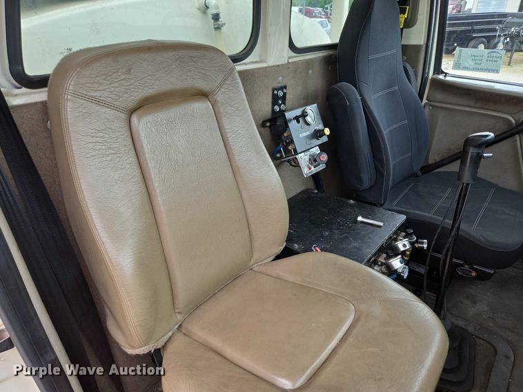 image for item ED2046 2007 Sterling L-Line tank truck