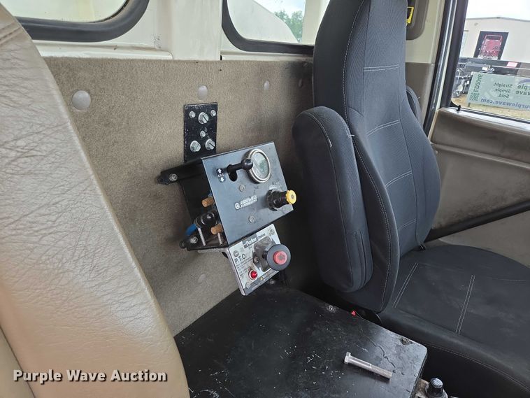 image for item ED2046 2007 Sterling L-Line tank truck