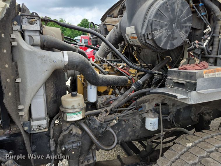 image for item ED2046 2007 Sterling L-Line tank truck