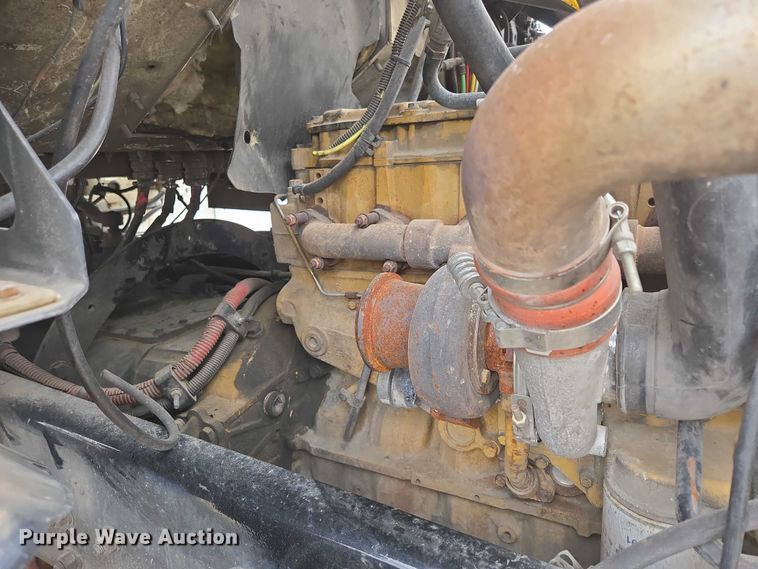 image for item ED2046 2007 Sterling L-Line tank truck