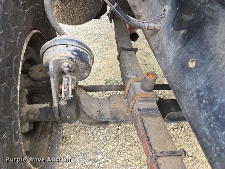 image for item ED2046 2007 Sterling L-Line tank truck