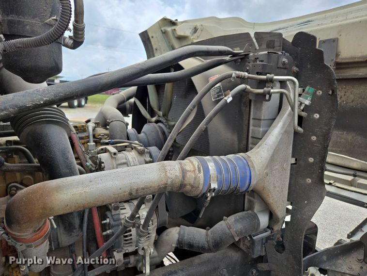 image for item ED2046 2007 Sterling L-Line tank truck