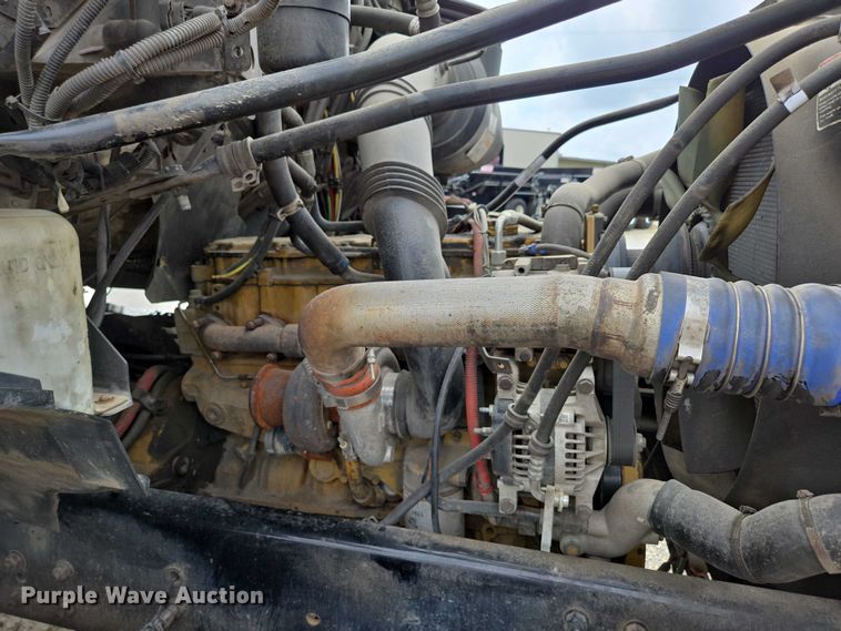 image for item ED2046 2007 Sterling L-Line tank truck