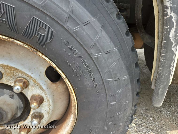 image for item ED2046 2007 Sterling L-Line tank truck