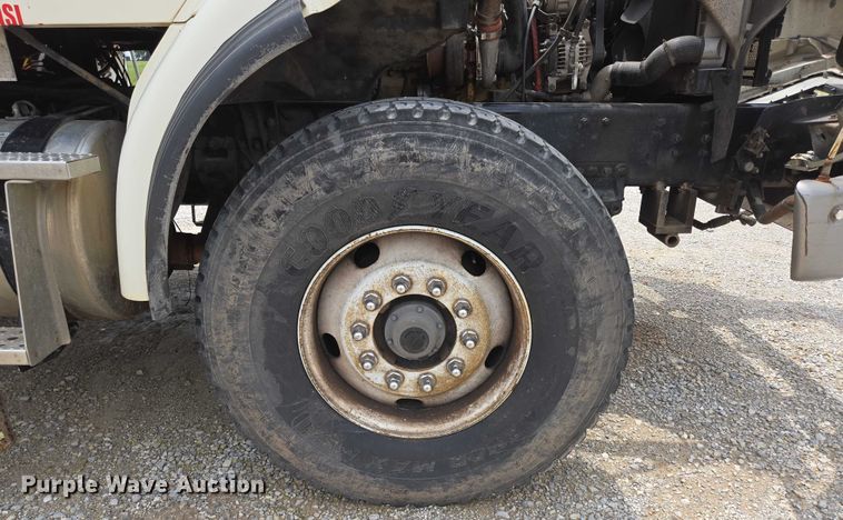 image for item ED2046 2007 Sterling L-Line tank truck