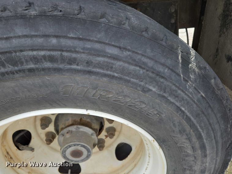 image for item ED2046 2007 Sterling L-Line tank truck