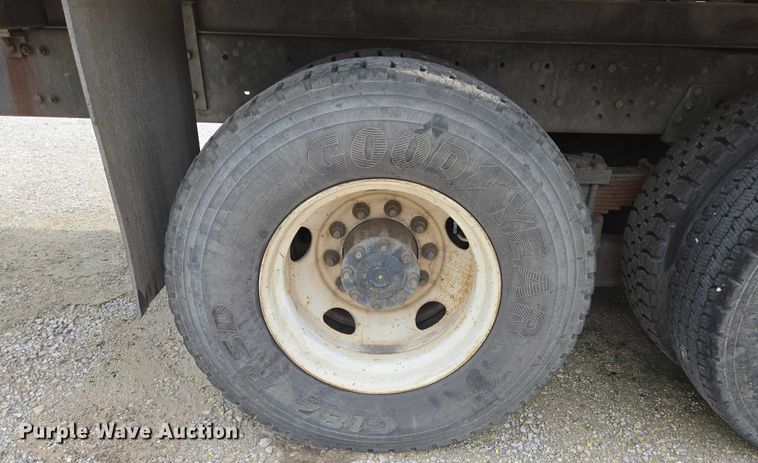 image for item ED2046 2007 Sterling L-Line tank truck