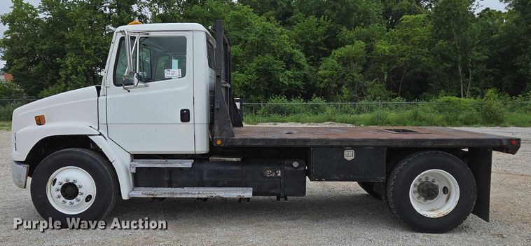 image for item ED2047 2000 Freightliner FL80 flatbed truck