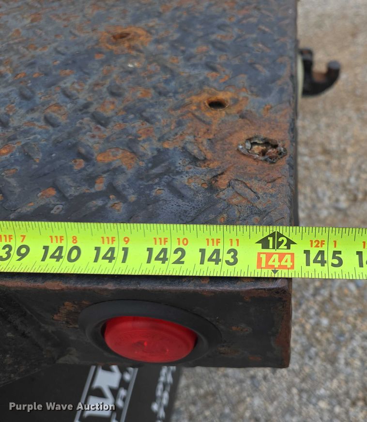 image for item ED2047 2000 Freightliner FL80 flatbed truck