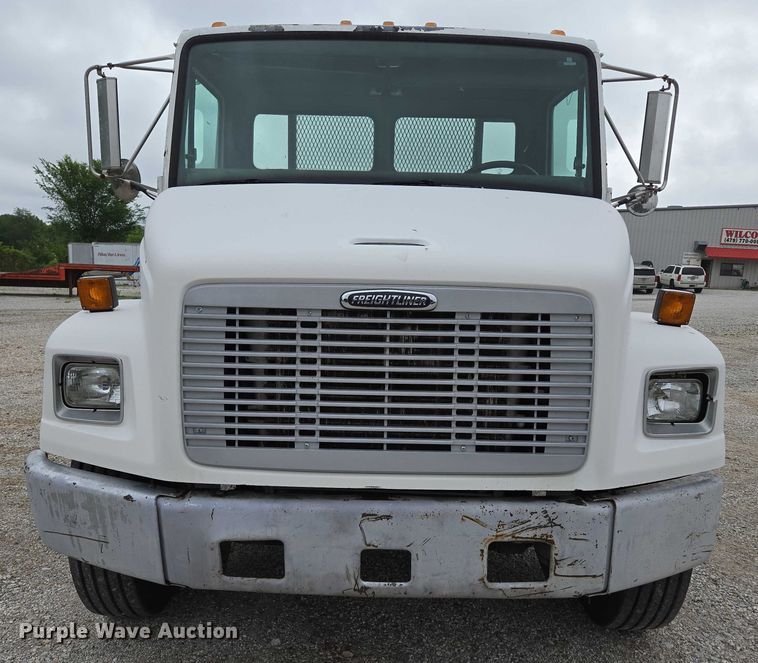 image for item ED2047 2000 Freightliner FL80 flatbed truck