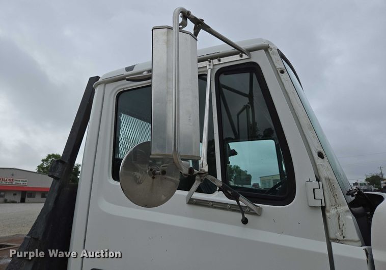 image for item ED2047 2000 Freightliner FL80 flatbed truck