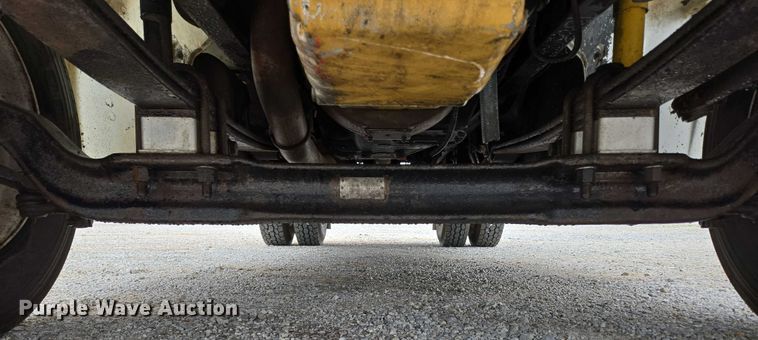 image for item ED2047 2000 Freightliner FL80 flatbed truck